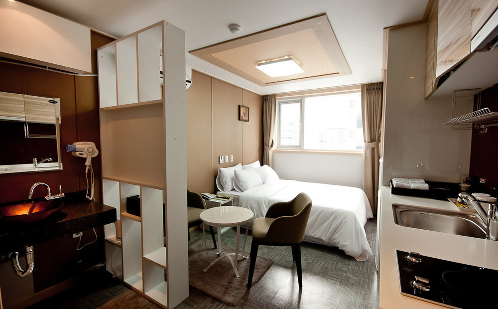 Residence Healing Hotel Daejeon Esterno foto
